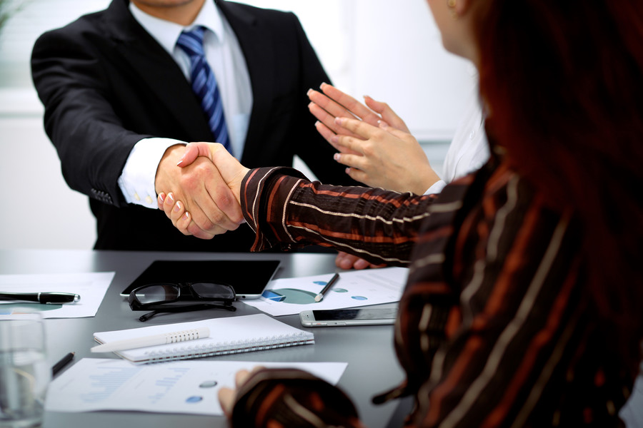 26只瀕危蝴蝶標(biāo)本藏航空掛號(hào)信，上海刑事律師揭秘跨境走私案背后