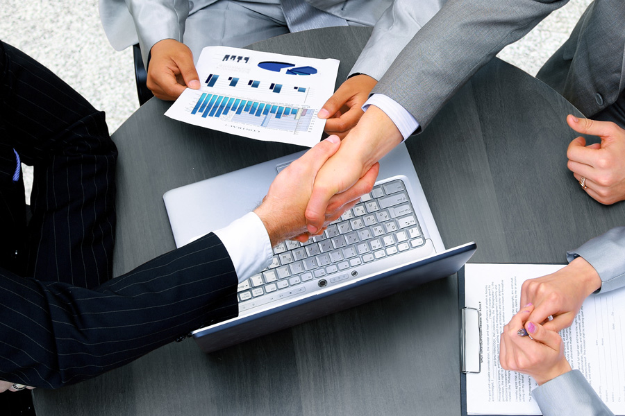 上海刑事案件律師：錢財(cái)網(wǎng)上被騙后向警察報(bào)警的正確姿勢