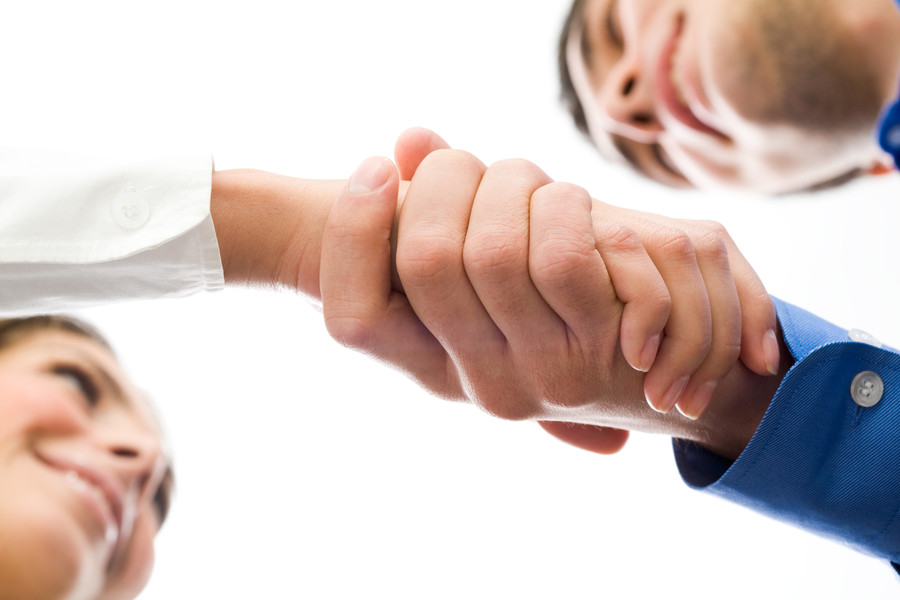 欠錢不還會(huì)構(gòu)成犯罪嗎？——上海刑事律師的專業(yè)解讀