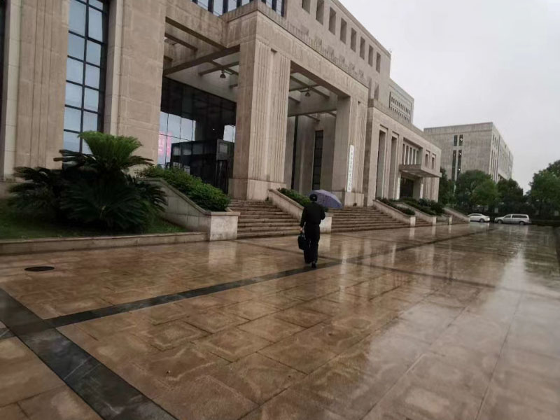 上海刑事案件找律師來講講在被告人翻供的情況下如何根據(jù)供證關(guān)系定案