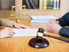 <b>上海刑事案件律師視角：經(jīng)濟(jì)案件涉案金額達(dá)50萬(wàn)是否會(huì)判刑</b>